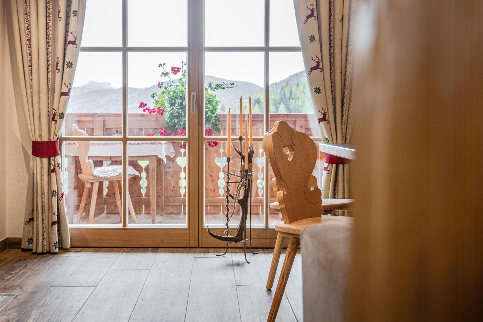 Farm Chalet Jusciara Badia (South Tyrol) Exterior foto