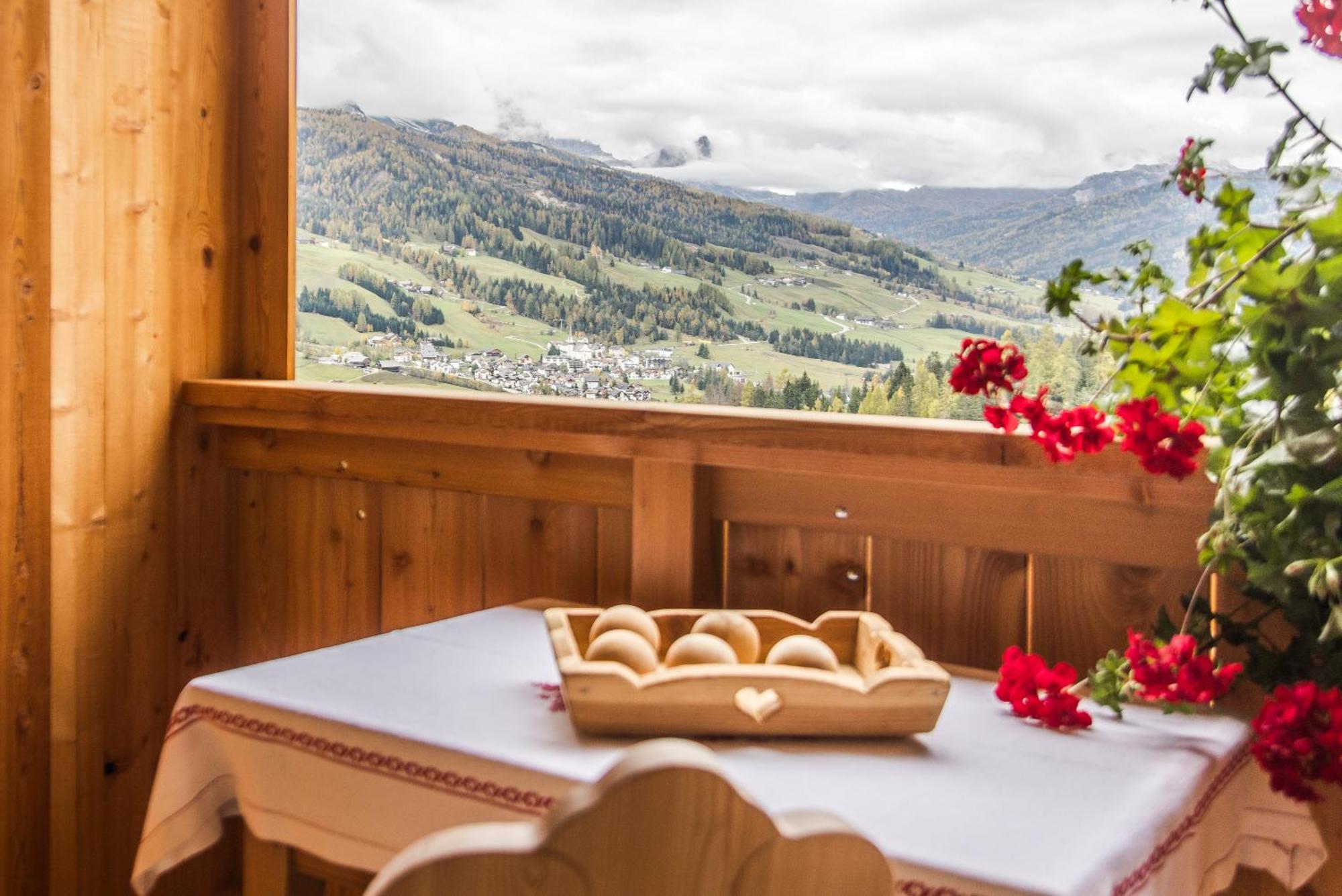 Farm Chalet Jusciara Badia (South Tyrol) Exterior foto